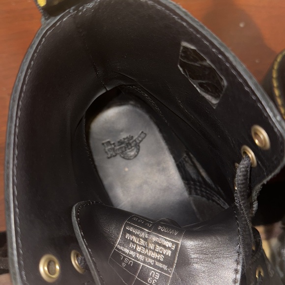 โ ๏ธ Dr. Martens AirWair Black Genuine Leather Shriver combat boots size 8W/7M - Picture 5 of 5